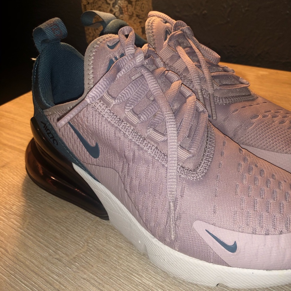 Women’s Nike air max 270